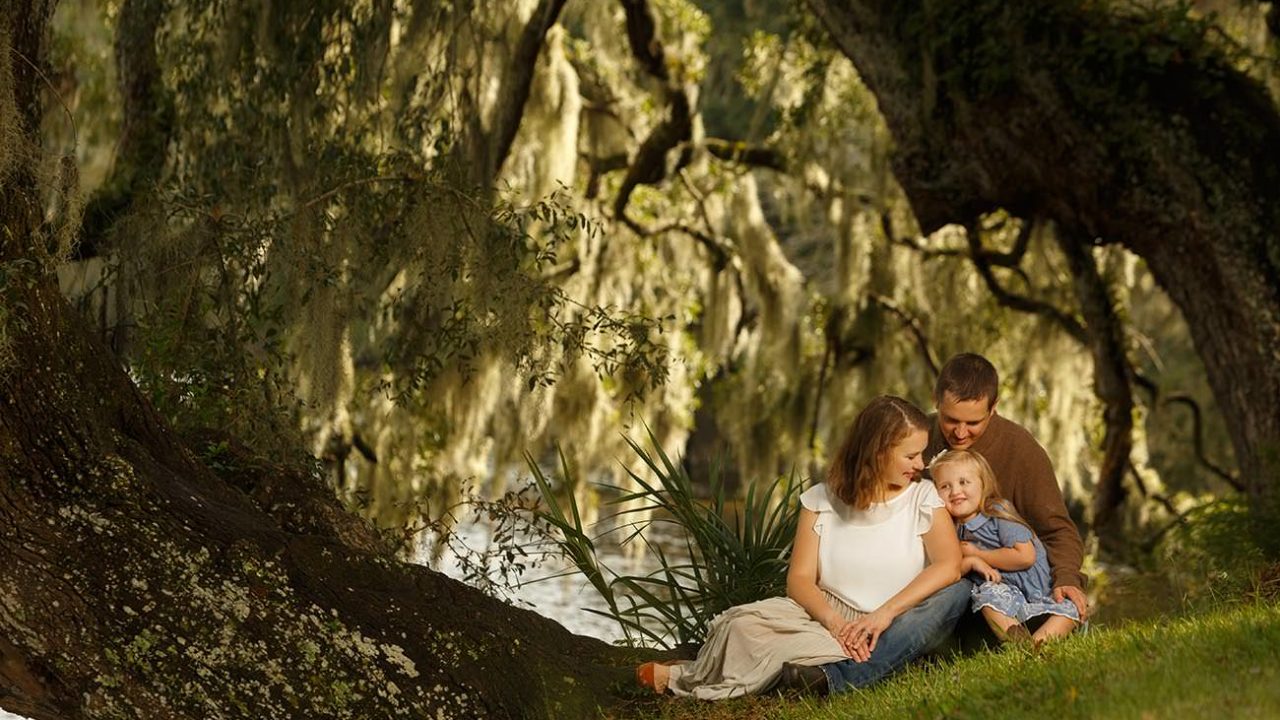 Charleston Portrait Photographers | The Sabo Family | Magnolia Plantation